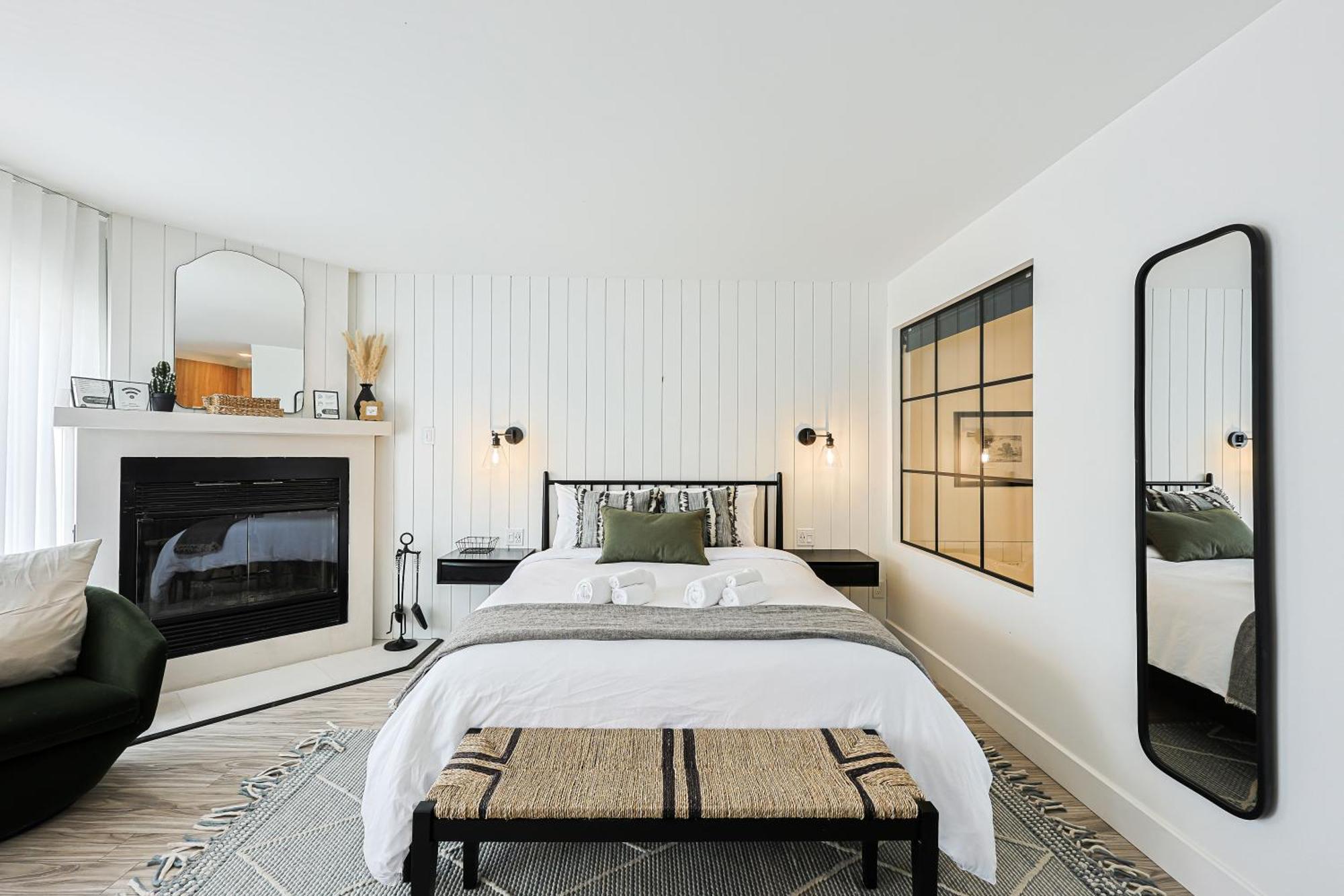 Les Lofts Du Lac Des Sables By Kasania Sainte-Agathe-des-Monts Luaran gambar