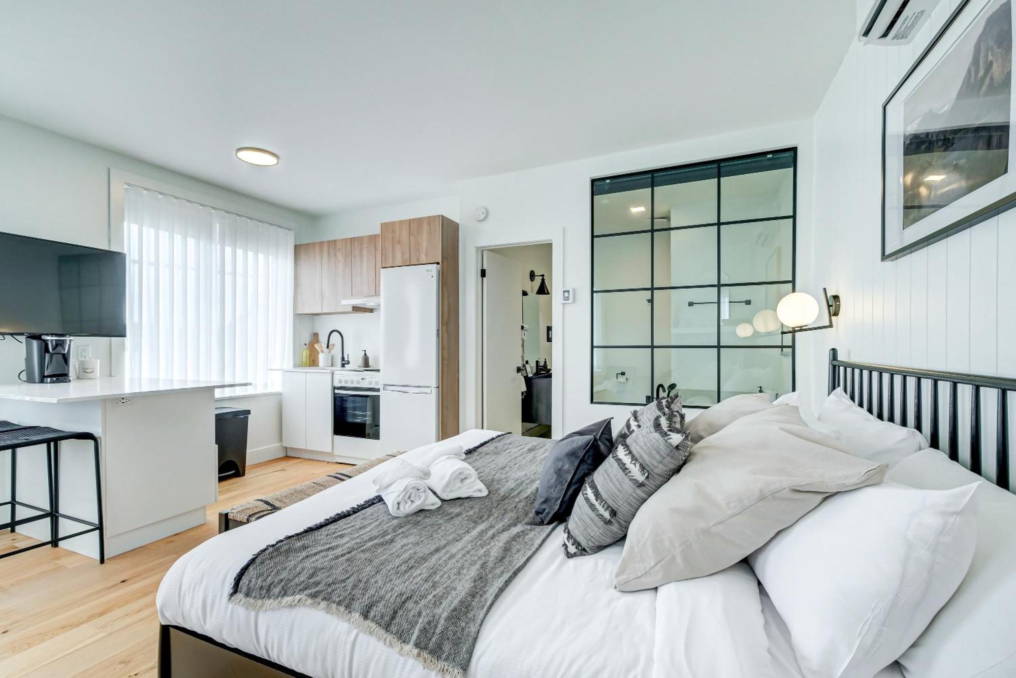 Les Lofts Du Lac Des Sables By Kasania Sainte-Agathe-des-Monts Luaran gambar